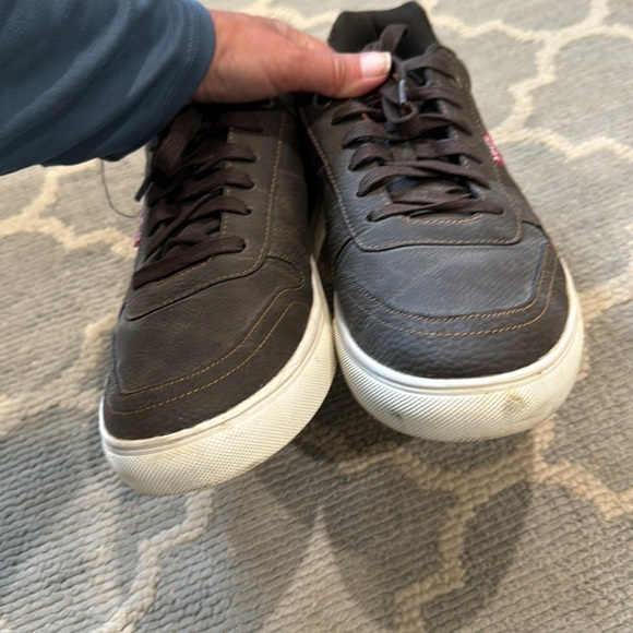 Levi’s Brown Size 12 Shoes - Picture 3 of 3